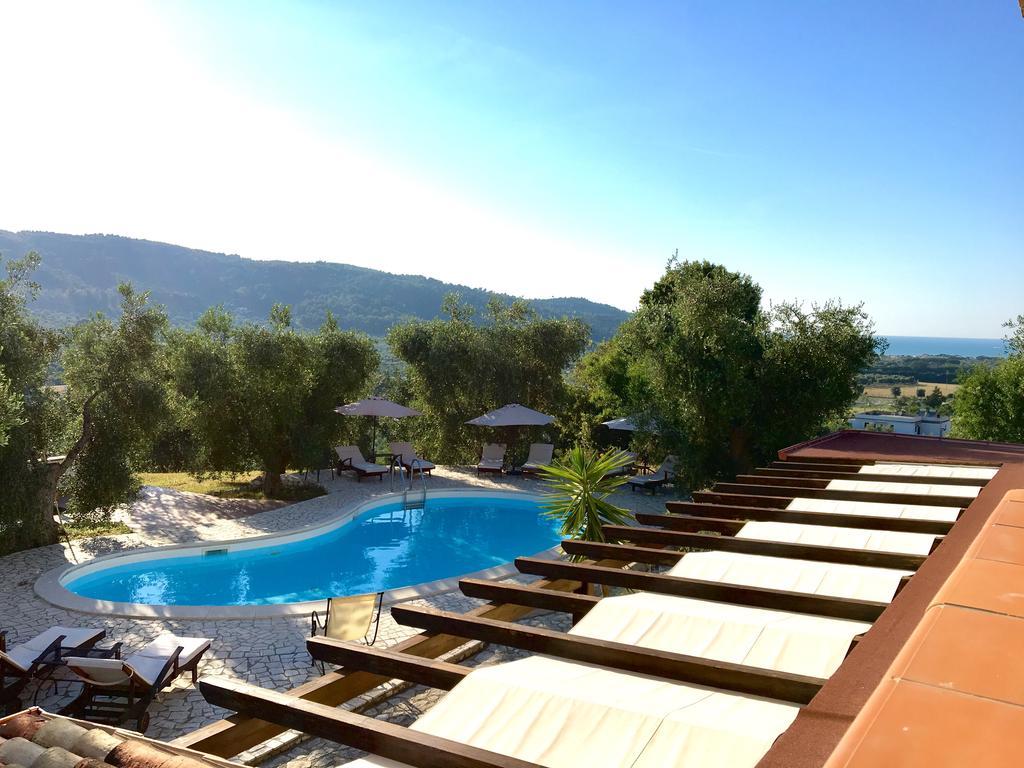 Parco Dei Limoni Guest House Пешичи Екстериор снимка