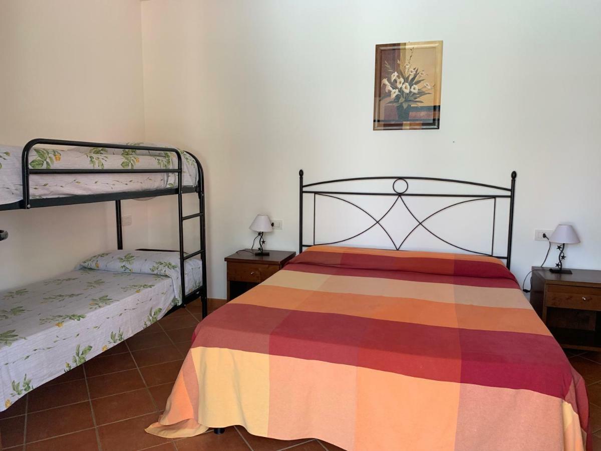 Parco Dei Limoni Guest House Пешичи Екстериор снимка