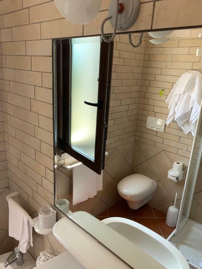 Parco Dei Limoni Guest House Пешичи Екстериор снимка
