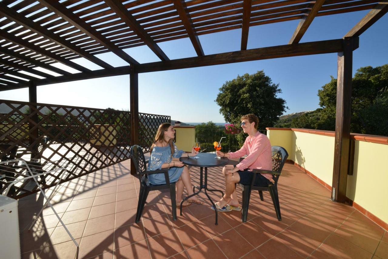 Parco Dei Limoni Guest House Пешичи Екстериор снимка
