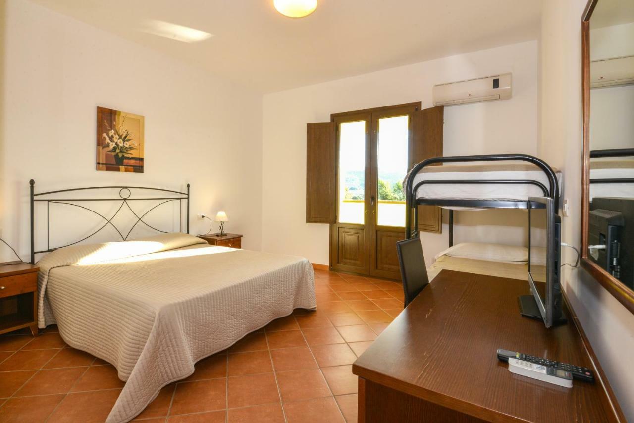 Parco Dei Limoni Guest House Пешичи Екстериор снимка