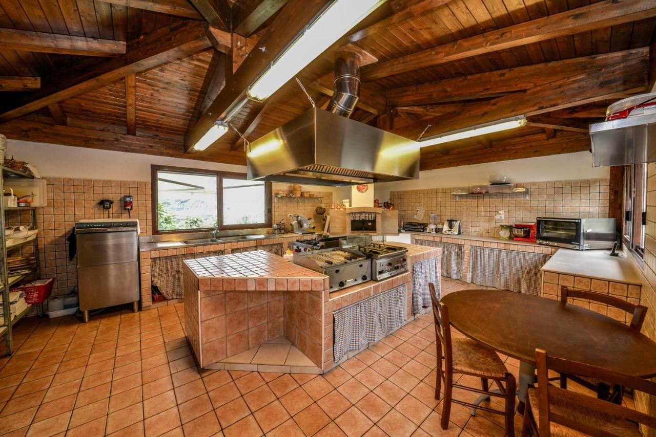 Parco Dei Limoni Guest House Пешичи Екстериор снимка